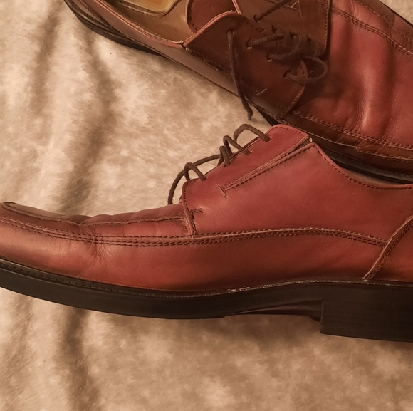 Brown Leather Dockers - Picture 3 of 4